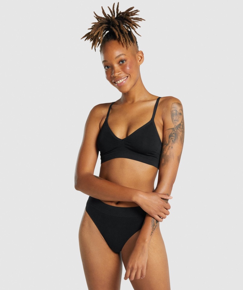 Bralette Gymshark Negro Sin Costuras Con Escote Bajo