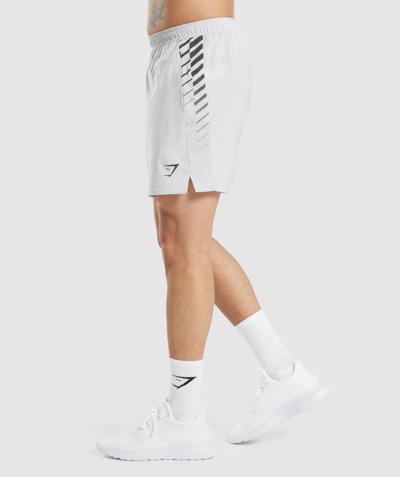 Shorts Gymshark Sport Stripe Gris Claro 7