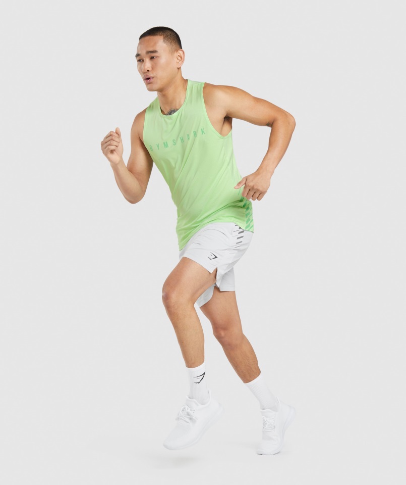 Shorts Gymshark Sport Stripe Gris Claro 7