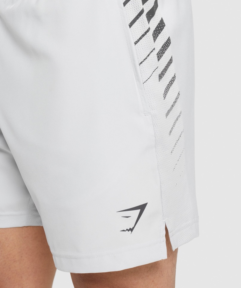 Shorts Gymshark Sport Stripe Gris Claro 7