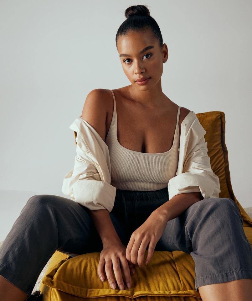 Gymshark Pausa Bralette Sin Costuras Gris Guijarro